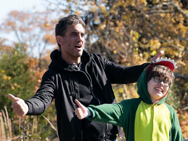 Bobby Canavale and child in Ezra