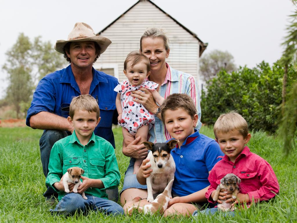 Nathan and Christine Harvey with children George, Isobel, Henry and Stanley at Caradoc Station in remote NSW near White Cliffs. Photographer: Mikala Wilbow