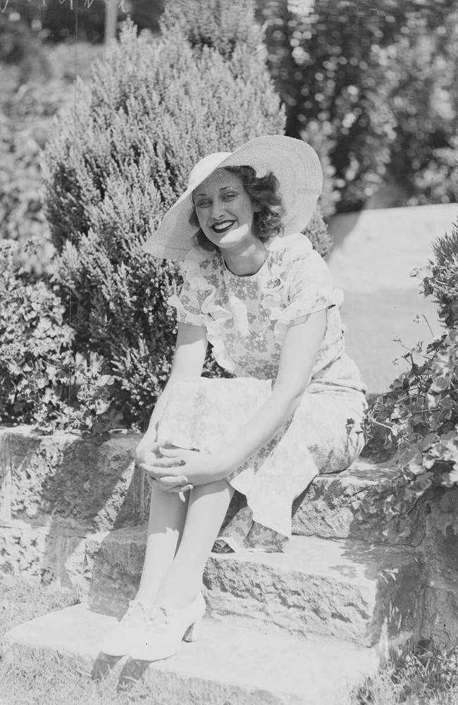 Model Margaret Vyner in March 1934. Picture: National Library of Australia