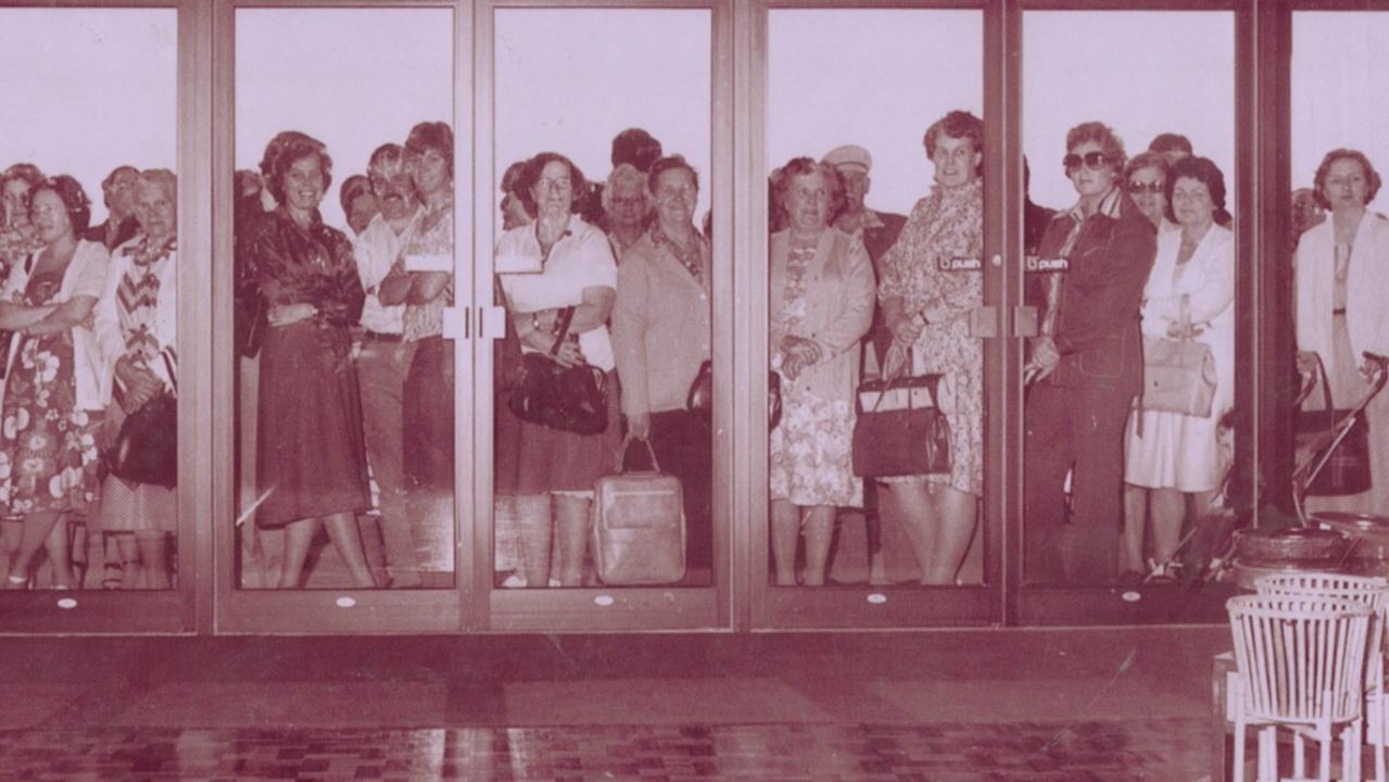 Shoppers waiting to enter Colonnades on the day it opened in 1979.