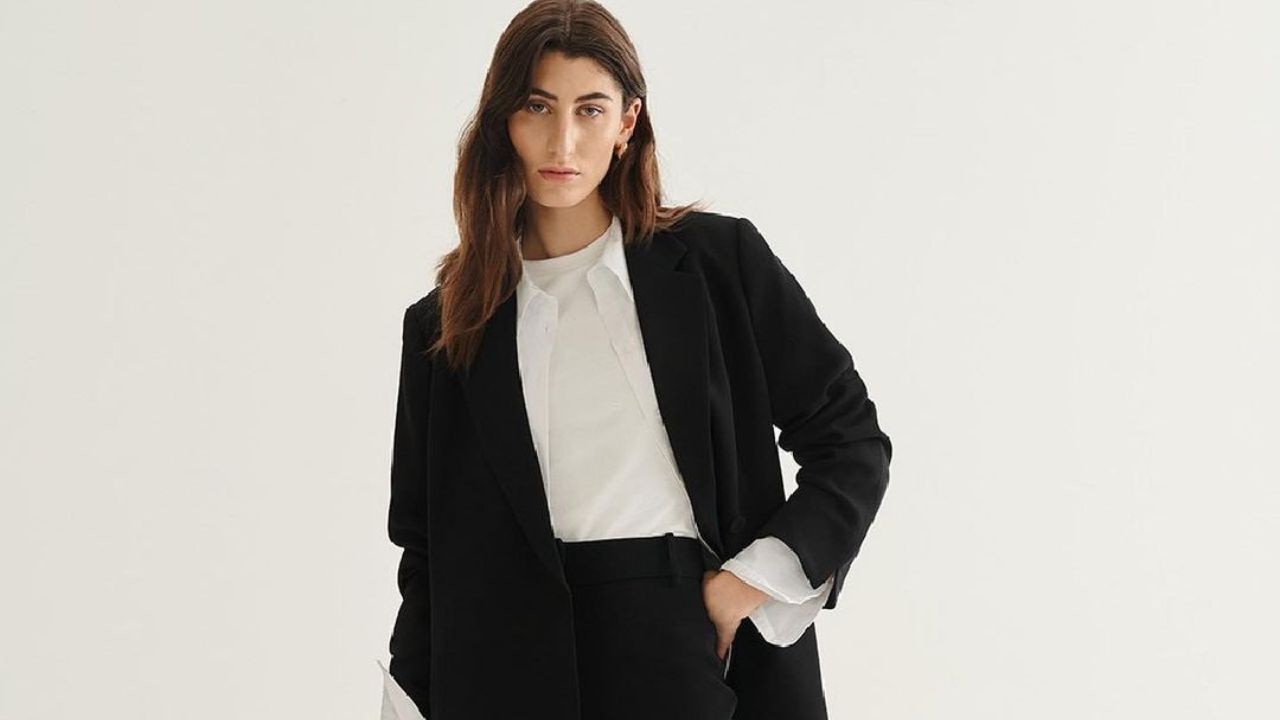 Best on sale black blazer