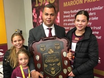 Anthony Seibold, Assistant Coach of the Queensland Maroons State of Origin team, celebrating with his Siena, Ava and Isabella.