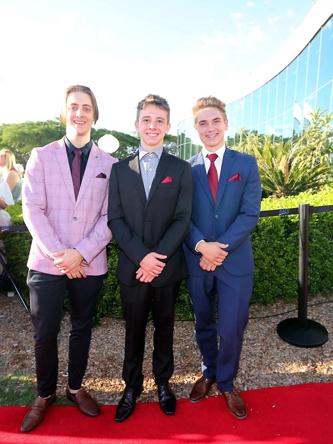 School formal for Tamborine Mountain State High School students at RACV Royal Pines. 16 November 2021 Benowa Picture by Richard Gosling