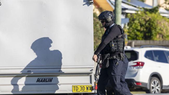 Police on the scene of a siege at Cherry Street Ballina. Picture: Brendan Beirne / NewsWire
