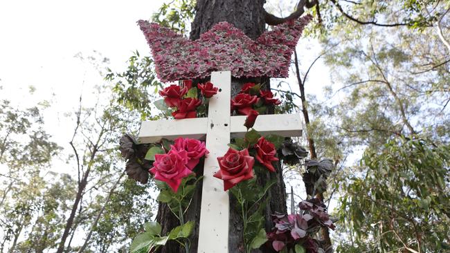 Roadside memorial of Leisa Shaw who died in a crash on Appin Rd.