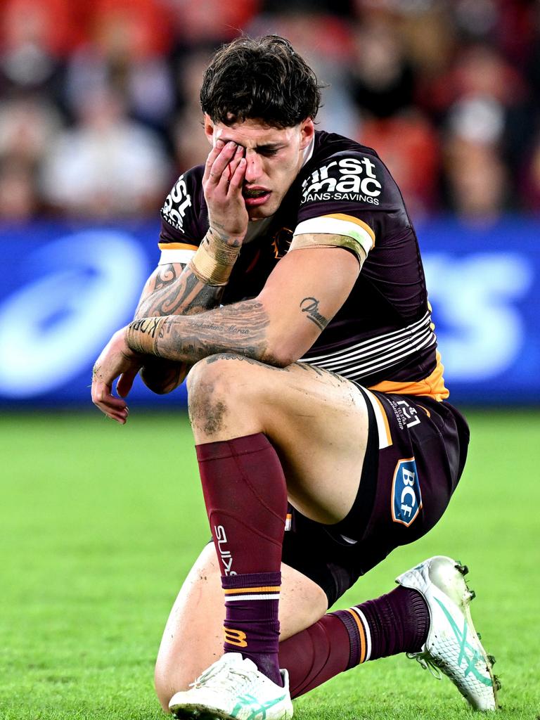 Jordan Riki suffered an eye injury during the match. Photo by Bradley Kanaris/Getty Images