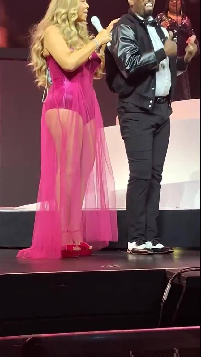 Mariah Carey's performance slammed: 'Joe Biden vibes'