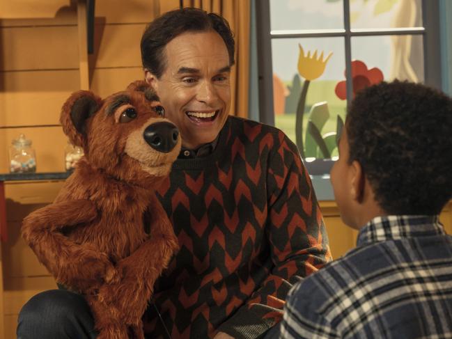 “He’s magnificent as a puppeteer,” she Kidman of Murray Barlettt, whose character is the children’s television host.