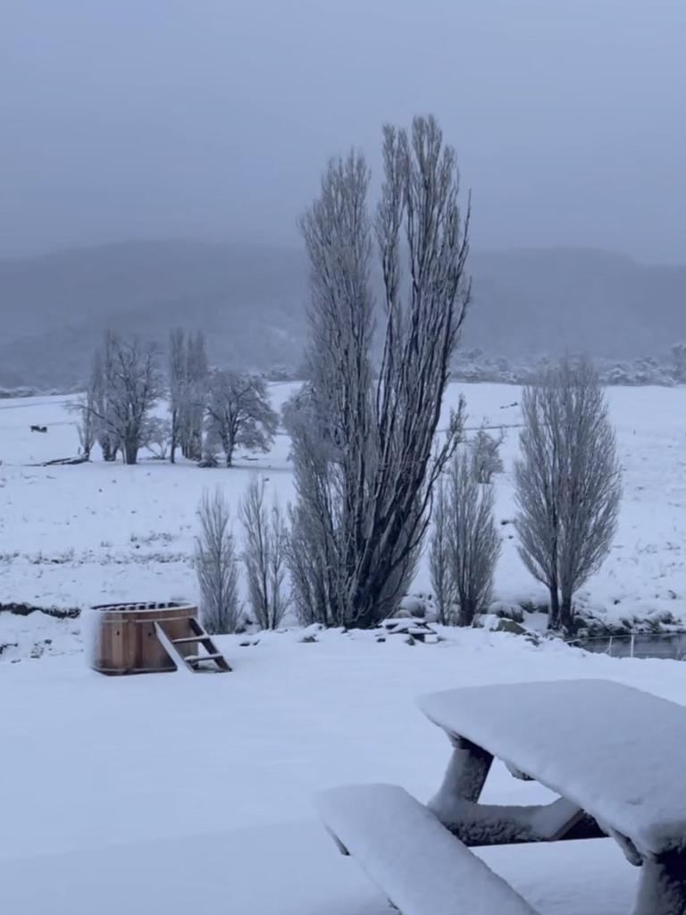 River K Lodge in Jindabyne has seen heavy snowfall. Picture: TikTok/@matildaspooner