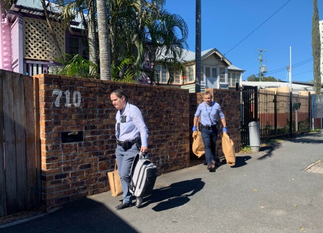 Police at a Main St, Kangaroo Point, property on Thursday morning following a man's death at Newmarket on Wednesday night. Picture: Danielle Buckley