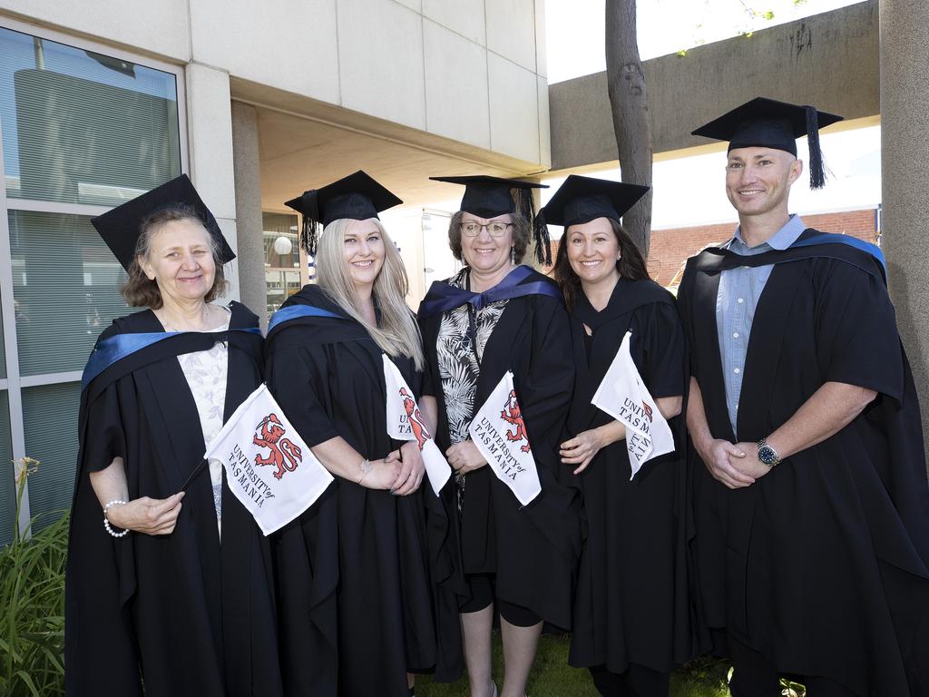 utas graduation gowns