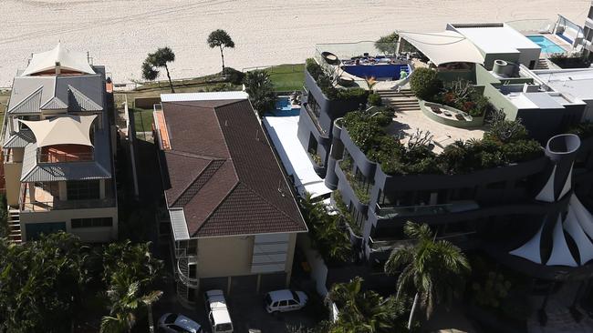 Main Beach low rise building Poppas (centre), Main Beach, Gold Coast.