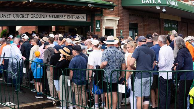 Huge queues lined outside the SCG. Photo: Tom Parrish