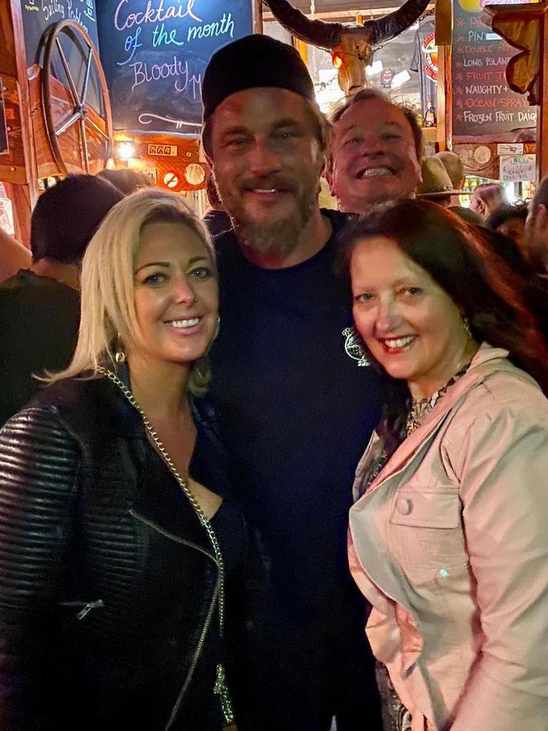 Travis Fimmel with fans at KC's Bar and Grill in Airlie Beach. Photo: Instagram/ Fern Emily