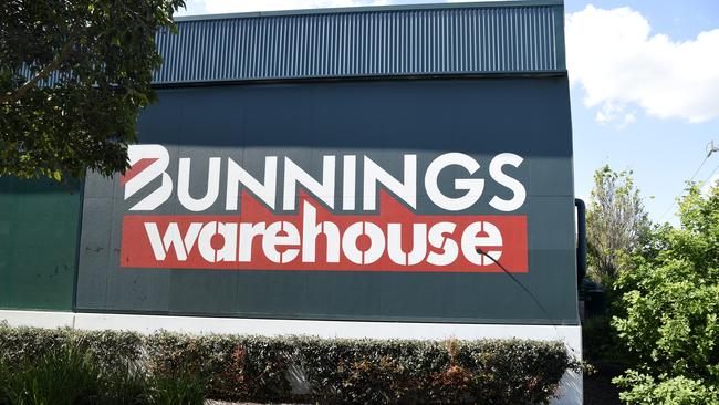 Bunnings is extending its same-day delivery service to a number of regional stores across Australia. Picture: NewsWire / Andrew Henshaw