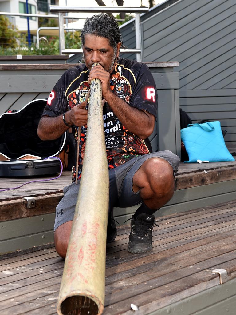 White Ribbon Day at Mooloolaba.Lyndon Davis performs a welcome ceremony.