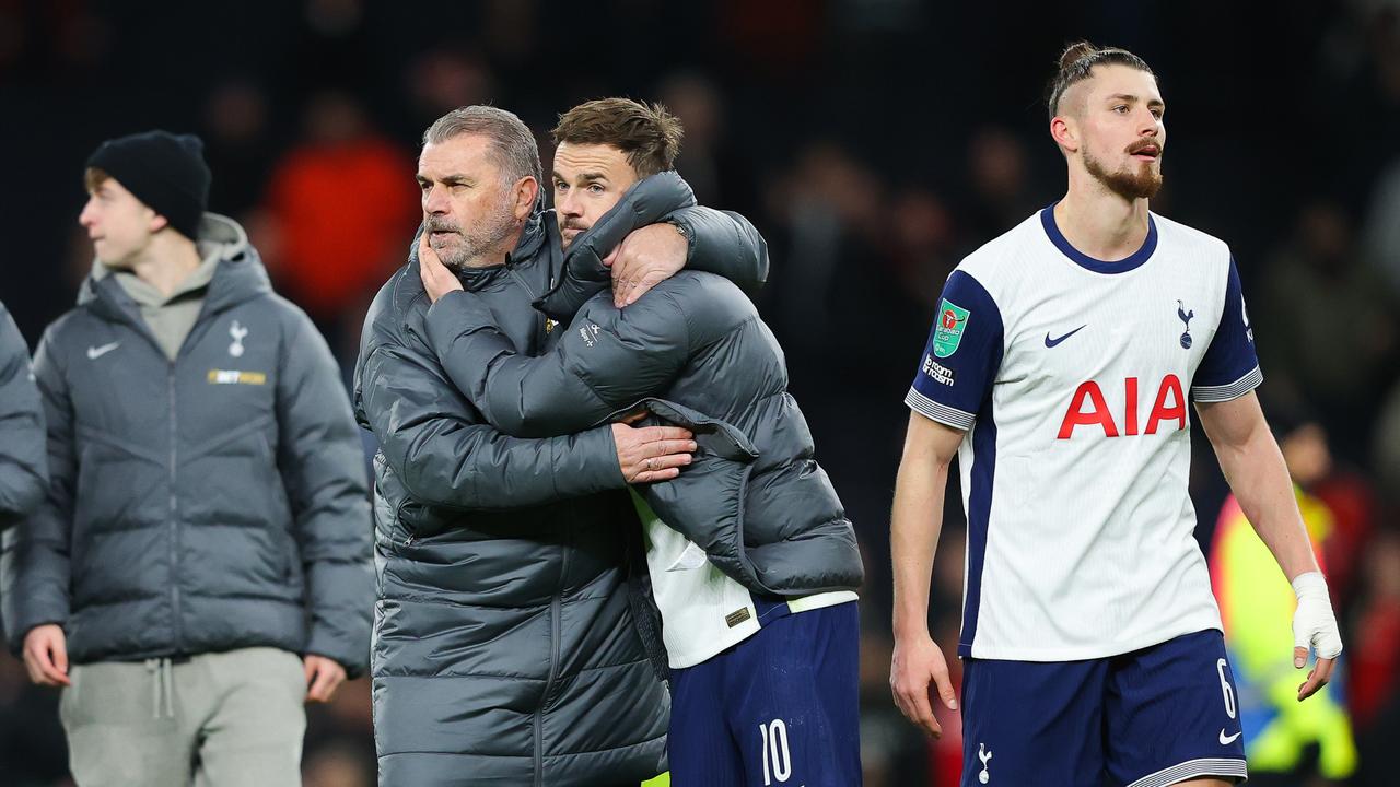 Ange Postecoglou embraces James Maddison after the Carabao Cup quarter-final victory. (Photo by James Gill – Danehouse/Getty Images)