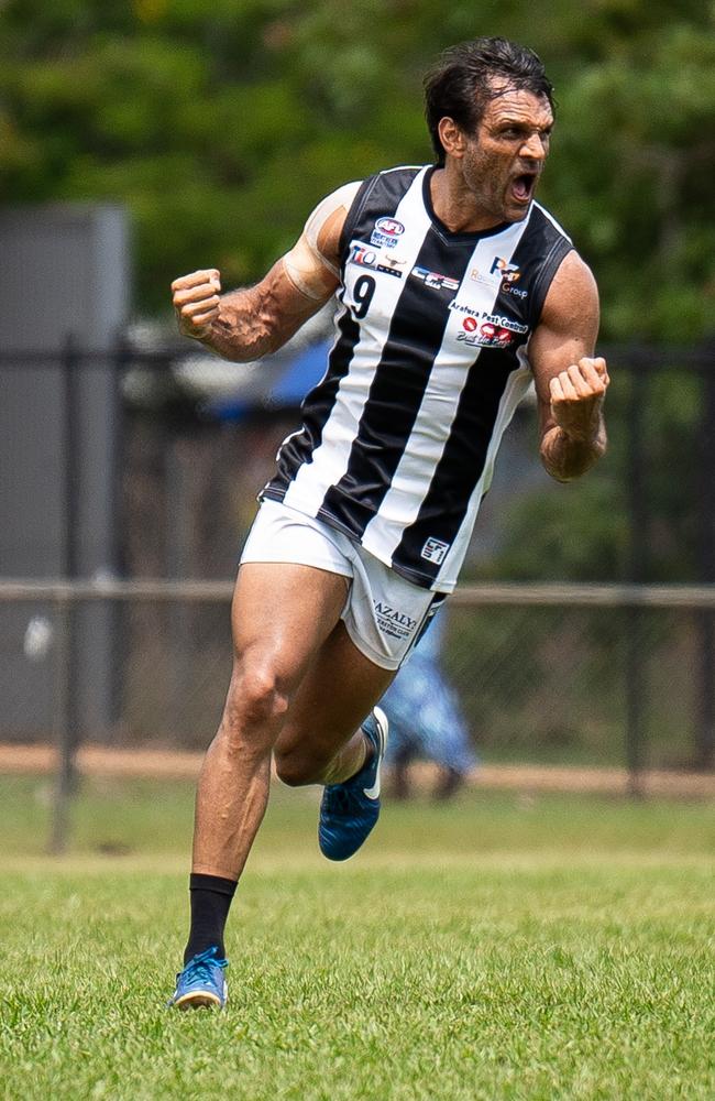 Shaun Wilson playing for Palmerston Magpies in the 2024-25 NTFL season. Picture: Jack Riddiford / AFLNT Media