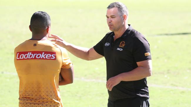 Broncos coach Anthony Seibold at training at Red Hill this week. Picture: Annette Dew