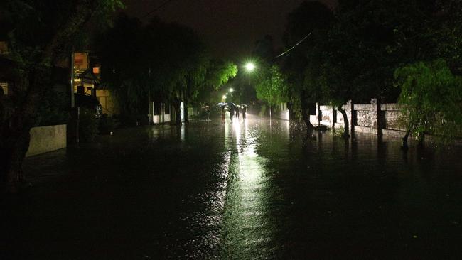 Golf Parade in Manly. Manly Dam is at risk of flooding surrounding streets. Picture: Richard Dobson