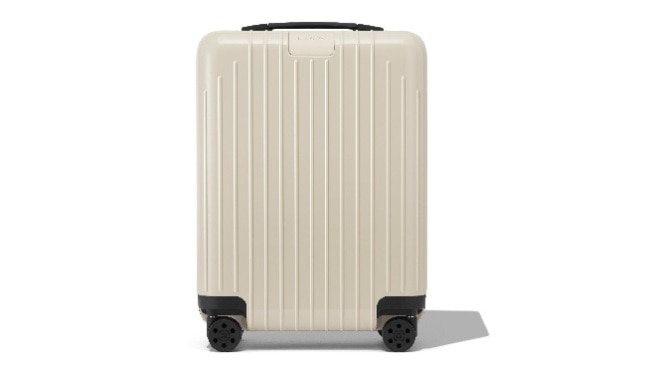 Review of the Rimowa Carry-On: Rimowa Essential Small Cabin Case