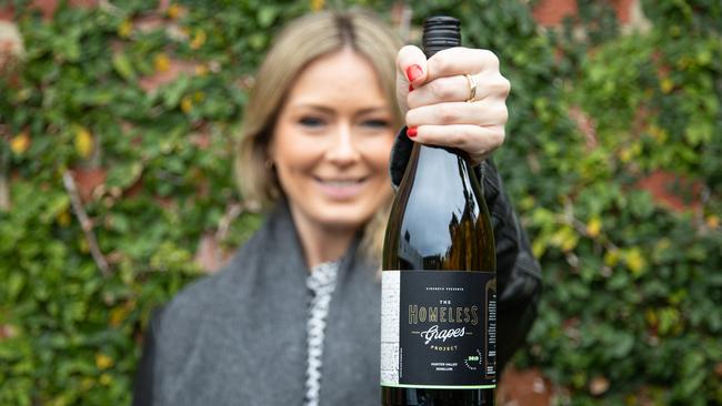 Vinomofo in collaboration with local wineries has produced a Hunter Valley semillon with all proceeds to go to OzHarvest in Newcastle.