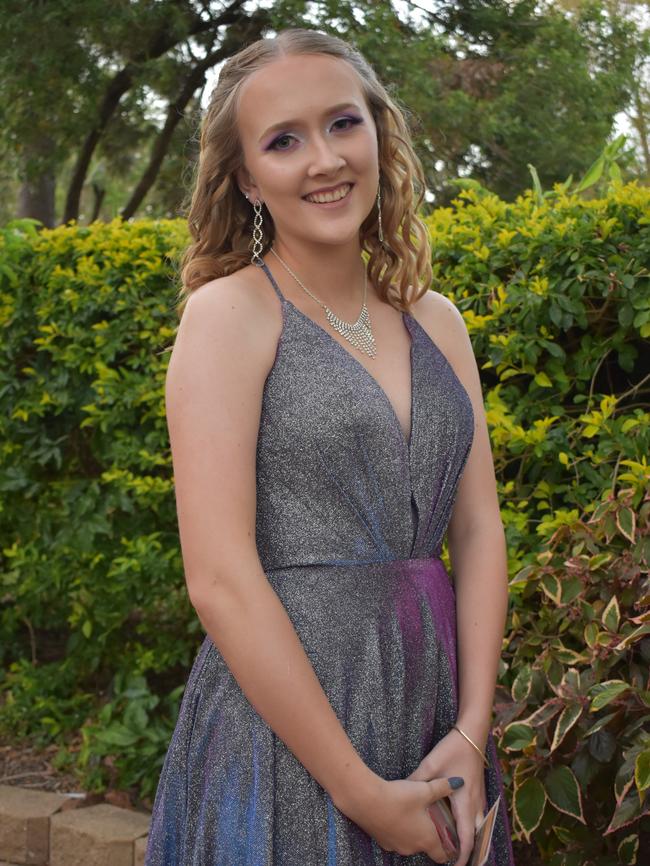 Shania Furness at the Pioneer State High School formal at the Mackay Golf Course on Friday November 20. Picture: Zizi Averill