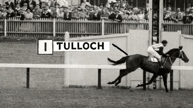 Tulloch winning the 1957 Victorian Derby.