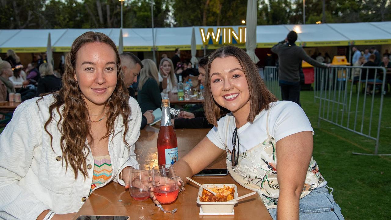 Maddi Nash with Kelsie Ellis. Festival of Food and Wine, Queens Park, Toowoomba Carnival of Flowers. Friday September 9, 2022 Picture: Bev Lacey