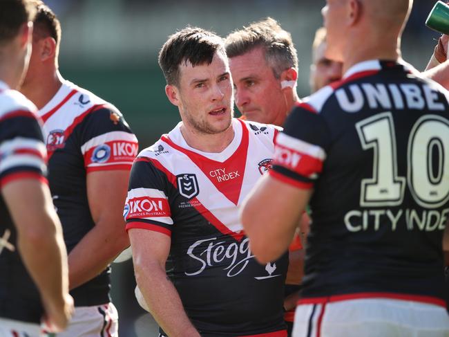 SYDNEY, AUSTRALIA - MARCH 12:  Luke Keary of the Roosters and team mates look dejected after a Knights try during the round one NRL match between the Sydney Roosters and the Newcastle Knights at Sydney Cricket Ground, on March 12, 2022, in Sydney, Australia. (Photo by Matt King/Getty Images)