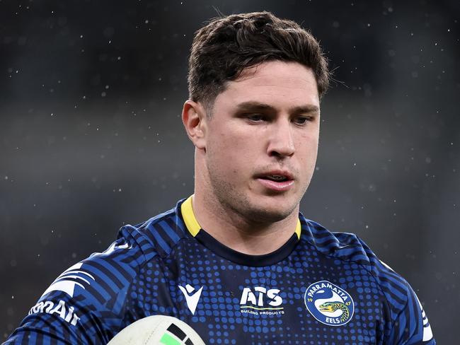 SYDNEY, AUSTRALIA - JULY 04: Mitchell Moses of the Eels warms up during the round 18 NRL match between Parramatta Eels and South Sydney Rabbitohs at CommBank Stadium, on July 04, 2024, in Sydney, Australia. (Photo by Cameron Spencer/Getty Images)