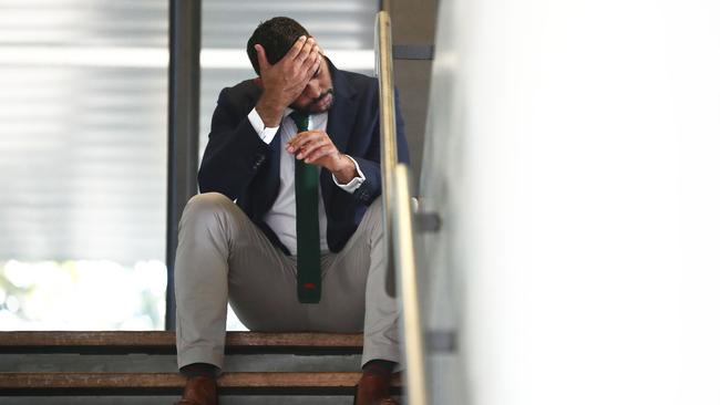 Inglis takes a moment before announcing his retirement. Image: Matt King/Getty Images