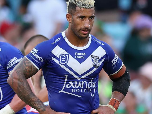 SYDNEY, AUSTRALIA - MARCH 29: Viliame Kikau of the Bulldogs looks dejected after losing the round four NRL match between South Sydney Rabbitohs and Canterbury Bulldogs at Accor Stadium, on March 29, 2024, in Sydney, Australia. (Photo by Cameron Spencer/Getty Images)