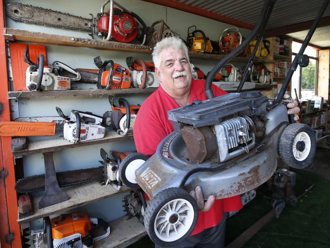 Victa lawnmowers to end Australian production of engines as sales