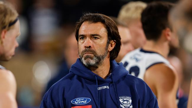 GEELONG, AUSTRALIA - APRIL 22: Chris Scott, Senior Coach of the Cats looks on during the 2023 AFL Round 06 match between the Geelong Cats and the Sydney Swans at GMHBA Stadium on April 22, 2023 in Geelong, Australia. (Photo by Dylan Burns/AFL Photos via Getty Images)