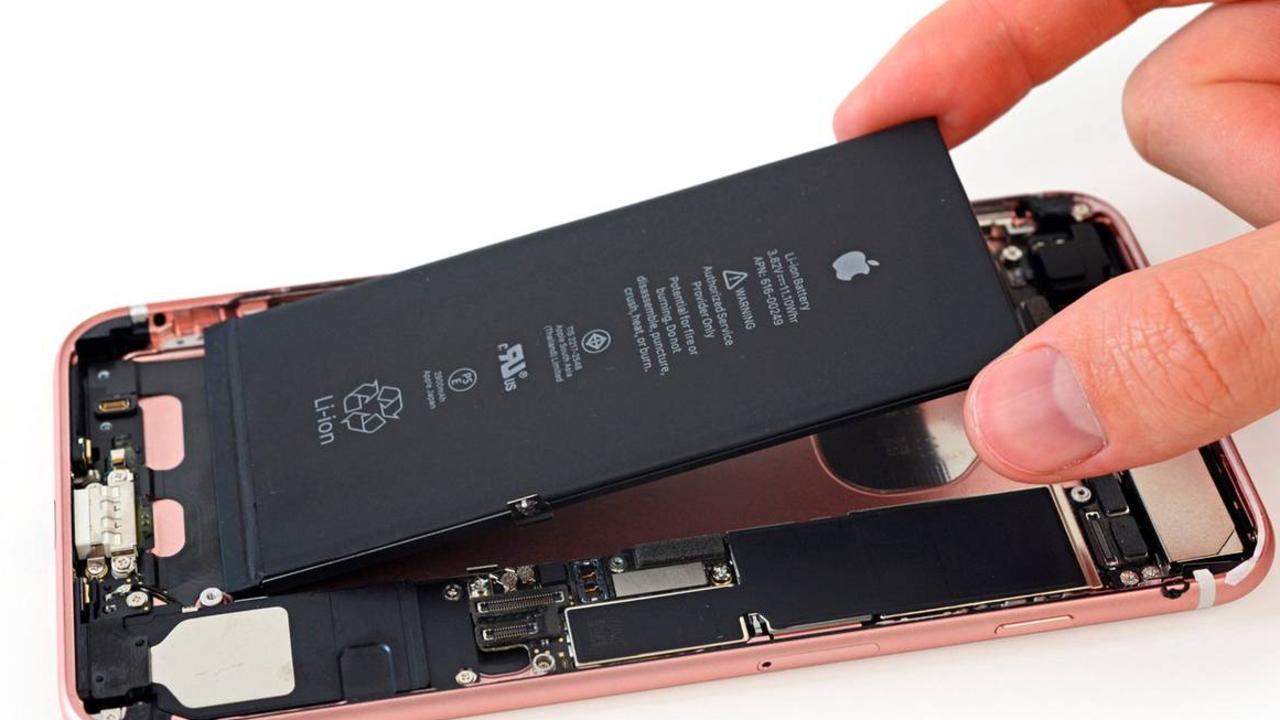 There are a few things you can try before resorting to getting a new battery. Picture: iFixit / Reuters