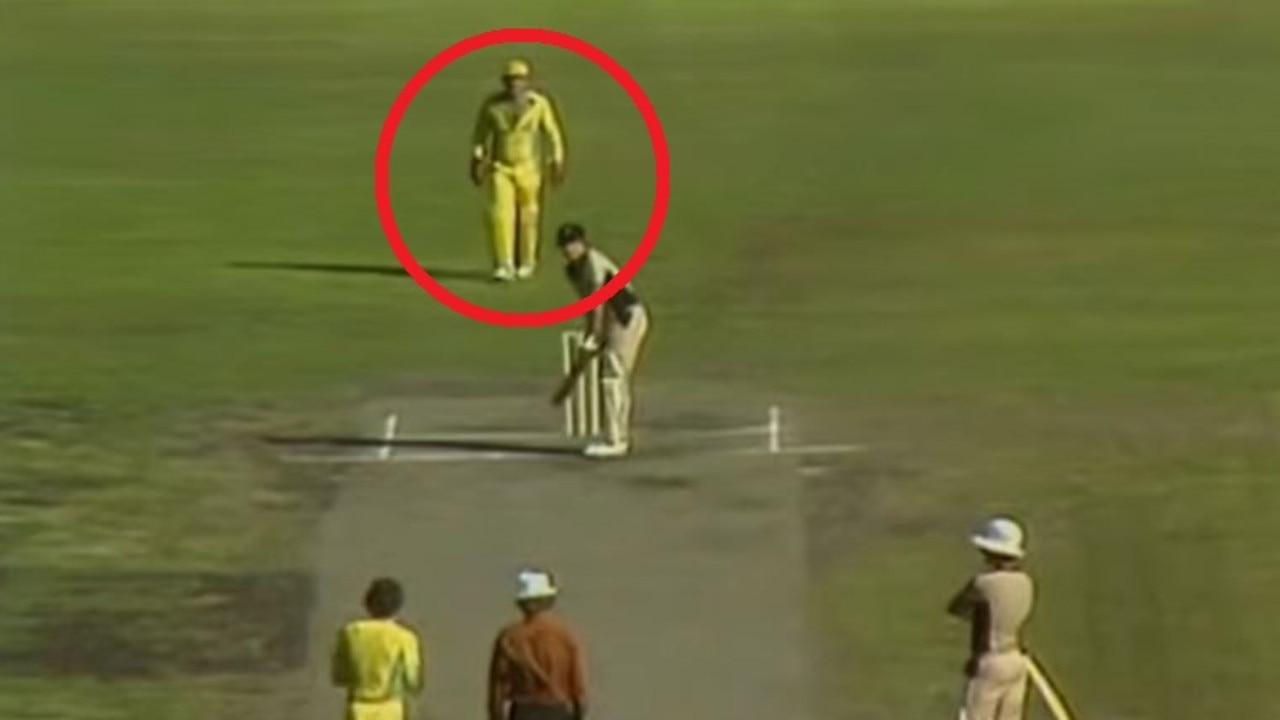 The iconic Rod Marsh act of defiance.