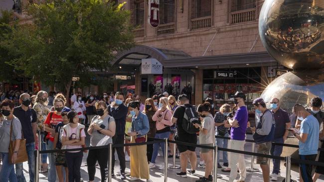 Boxing Day sales at David Jones, Rundle Mall 2021. Picture: Emma Brasier