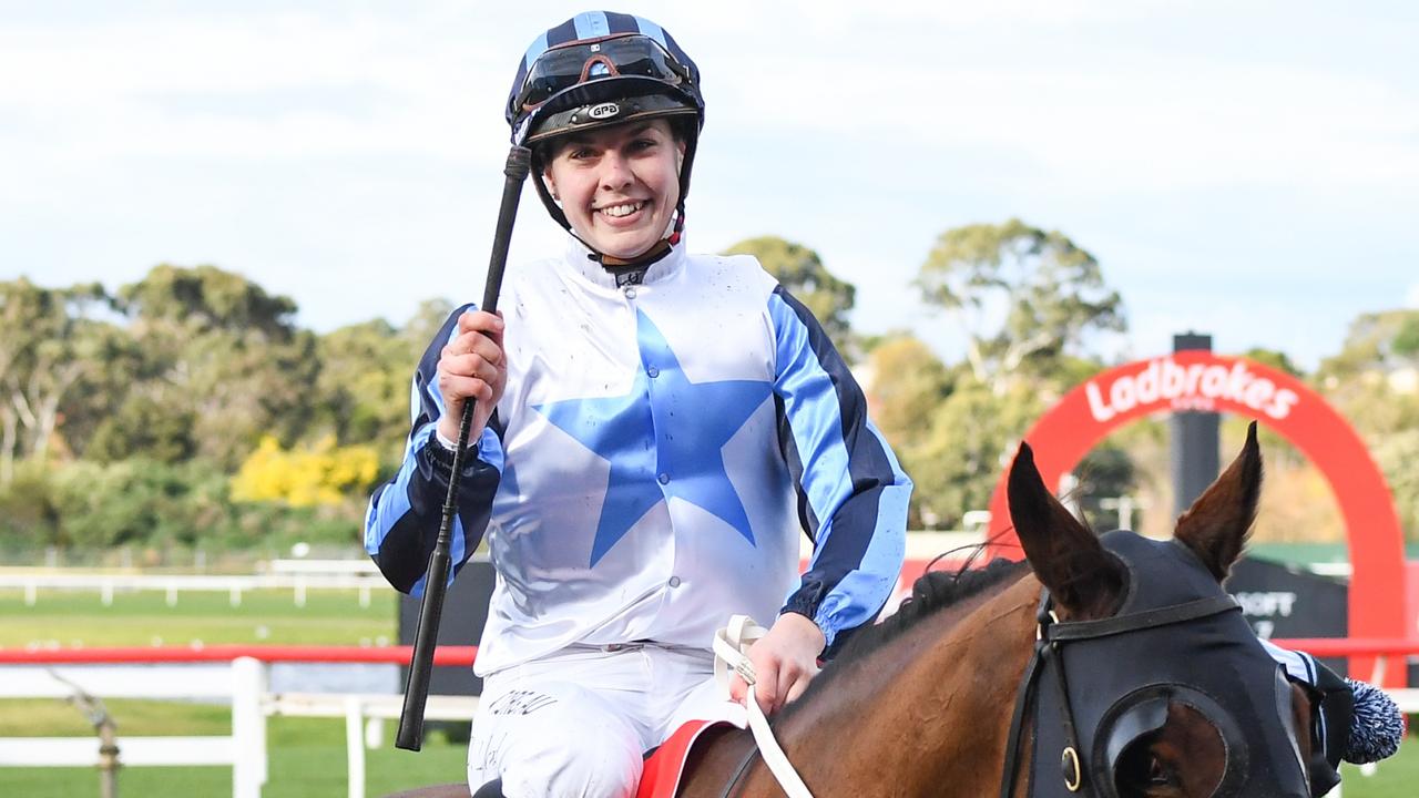 Apprentice jockey Madison Lloyd rejuvenated after moving to Ballarat ...