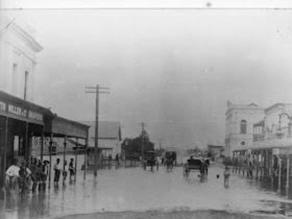 Major flooding in Maryborough in 1893.