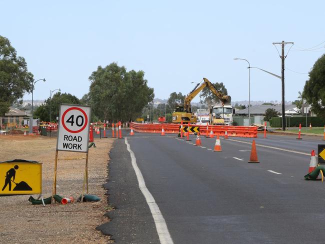 Drivers forced to wait as $9m road extension delayed again