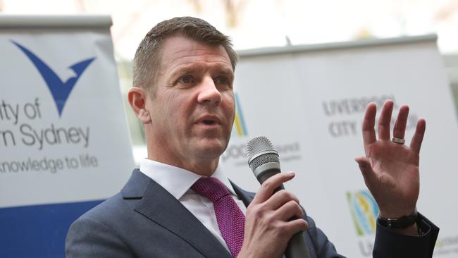 NSW Premier Mike Baird came to Liverpool Hospital to make an announcement with Liverpool Mayor Ned Mannoun and Vice-Chancellor Professor Barney Glover about a new UWS Liverpool Higher Education Centre.