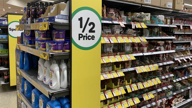 Frustrated shoppers said they would cancel their memberships and even switch to shopping at Coles. Picture: NewsWire/Tertius Pickard