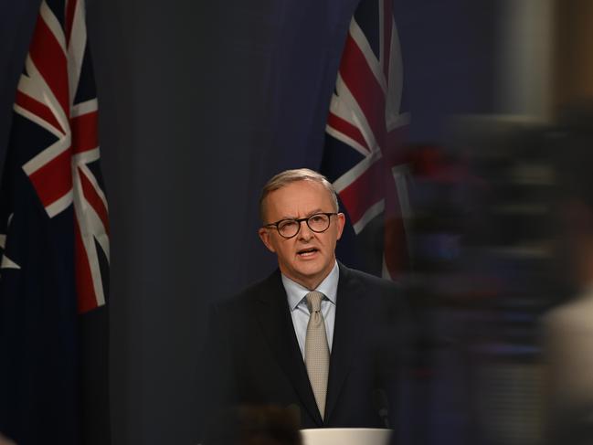 SYDNEY, AUSTRALIA - NewsWire Photos , April 10, 2022: Opposition leader Anthony Albanese speaks to the media during a press conference in Sydney.  Picture: NCA NewsWire / Flavio Brancaleone