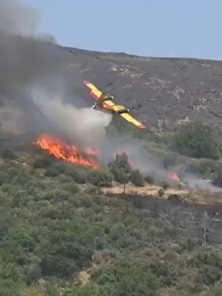 An aerial firefighting aircraft has crashed while fighting wildfires on Evia, Greece. Picture: EPT News