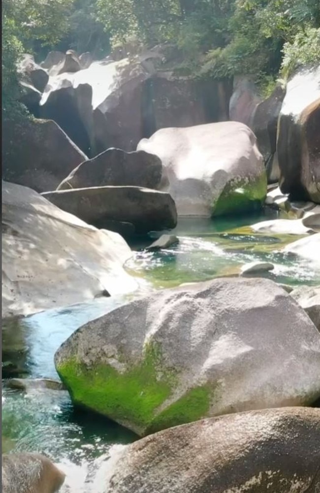 Babinda Boulders is made up of three connected areas – Devil’s Pool, The Chute and The Washing Machine.