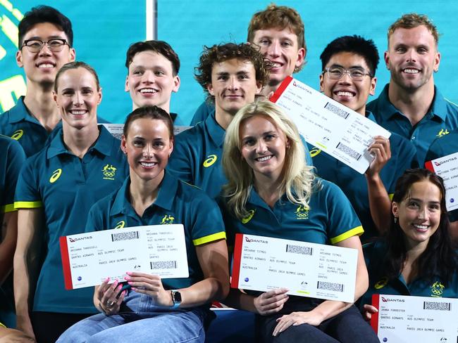 BRISBANE, AUSTRALIA - JUNE 15: Members of the Australian swimming team pose for a team photo during the Australian 2024 Paris Olympic Games Swimming Squad Announcement at Brisbane Aquatic Centre on June 15, 2024 in Brisbane, Australia. (Photo by Chris Hyde/Getty Images)