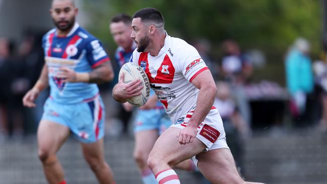 Joe Williams went over for the Roosters’ second. Picture: Sue Graham