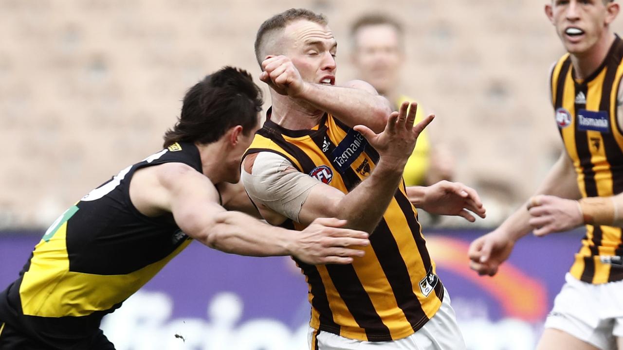 Brownlow medallist Tom Mitchell returned to his best form in season 2021 for Hawthorn. Picture: Getty Images