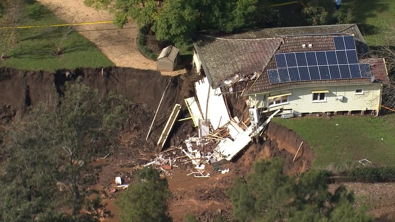 Authorities have roped off the Richmond Lowlands property. Picture: 7 News